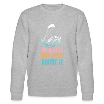Running on the water, kitesurfing is flying - Stanley/Stella CHANGER Unisex Organic Sweatshirt - heather grey - Front - Nik (191cm) & Marisol (170cm)