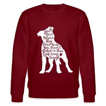 Pitbull Seele - Stanley/Stella Unisex Bio-Sweatshirt CHANGER  - Burgunderrot - Vorne - Nik (191cm) & Marisol (170cm)