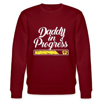 Pregnancy 2023 - Daddy Work in progress - - Stanley/Stella CHANGER Unisex Organic Sweatshirt - burgundy - Front - Nik (191cm) & Marisol (170cm)
