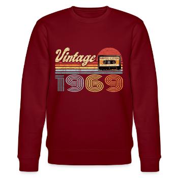 Vintage 1969 Kassette Mixtape - 52. Geburtstag - Stanley/Stella Unisex Bio-Sweatshirt CHANGER  - Burgunderrot - Vorne - Nik (191cm) & Marisol (170cm)