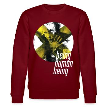 ThinkBick_being_human_being_2026_5 - Stanley/Stella Unisex Bio-Sweatshirt CHANGER  - Burgunderrot - Vorne - Nik (191cm) & Marisol (170cm)