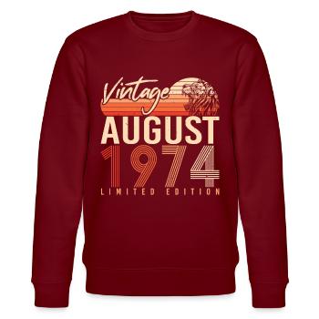 1974 August Vintage - Stanley/Stella Unisex Bio-Sweatshirt CHANGER  - Burgunderrot - Vorne - Nik (191cm) & Marisol (170cm)