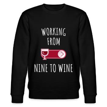 Wein Design für Winzer, Weintrinker und Kellner - Stanley/Stella Unisex Bio-Sweatshirt CHANGER  - Schwarz - Vorne - Nik (191cm) & Marisol (170cm)