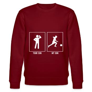 Dein Sohn - Mein Sohn - Fußballkind - Stanley/Stella Unisex Bio-Sweatshirt CHANGER  - Burgunderrot - Vorne - Nik (191cm) & Marisol (170cm)