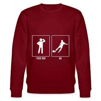 Dein Vater - Ich - Super Kick - Stanley/Stella Unisex Bio-Sweatshirt CHANGER  - Burgunderrot - Vorne - Nik (191cm) & Marisol (170cm)