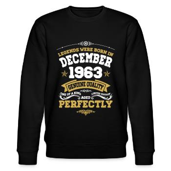 Vintage Aged Perfectly December 1963 - Stanley/Stella CHANGER Unisex Organic Sweatshirt - black - Front - Nik (191cm) & Marisol (170cm)