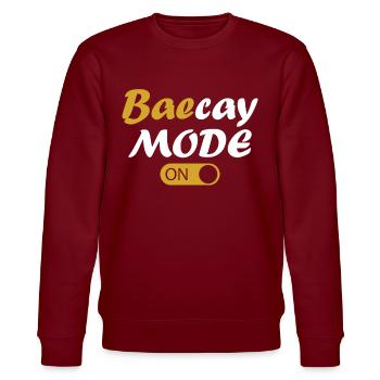 Family Vacation 2023 - Baecay Mode On - Stanley/Stella Unisex Bio-Sweatshirt CHANGER  - Burgunderrot - Vorne - Nik (191cm) & Marisol (170cm)