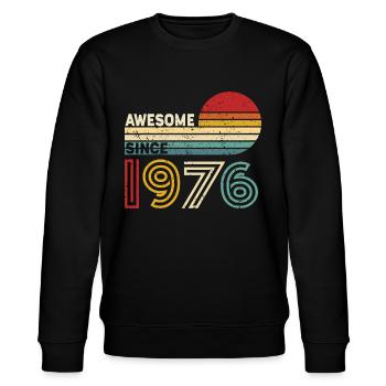 1976 Geschenk Geburtstag Jahrgang Spruch - Stanley/Stella Unisex Bio-Sweatshirt CHANGER  - Schwarz - Vorne - Nik (191cm) & Marisol (170cm)