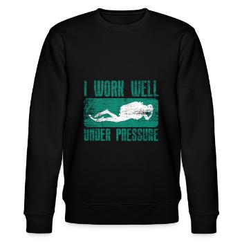 diving - Stanley/Stella CHANGER Unisex Organic Sweatshirt - black - Front - Nik (191cm) & Marisol (170cm)
