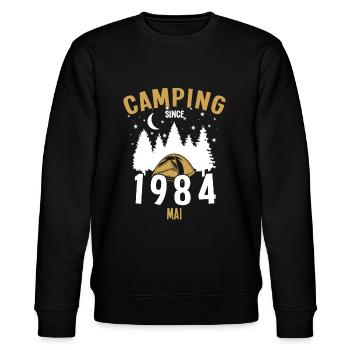 Geburtstag: Camping seit Mai 1984 Zelten - Stanley/Stella Unisex Bio-Sweatshirt CHANGER  - Schwarz - Vorne - Nik (191cm) & Marisol (170cm)