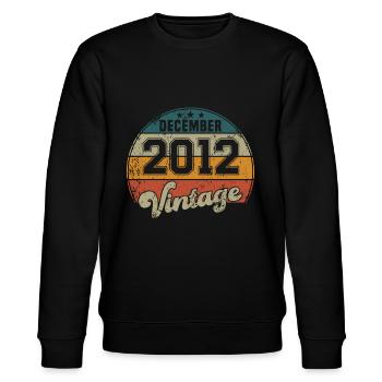 Vintage Geburtstag - Dezember 2012 - Geschenkidee - Stanley/Stella Unisex Bio-Sweatshirt CHANGER  - Schwarz - Vorne - Nik (191cm) & Marisol (170cm)