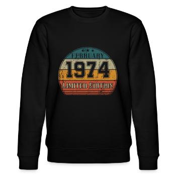 Geburtstag - Limited Edition Februar 1974 - Stanley/Stella Unisex Bio-Sweatshirt CHANGER  - Schwarz - Vorne - Nik (191cm) & Marisol (170cm)