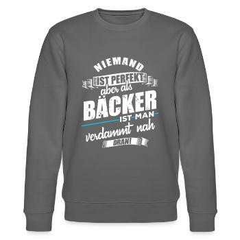Lustiger Bäcker Spruch - Stanley/Stella Unisex Bio-Sweatshirt CHANGER  - Burgunderrot - Vorne - Nik (191cm) & Marisol (170cm)