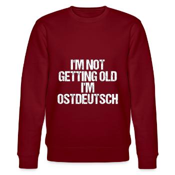 ostdeutsch Ossi Nostalgie Spruch Geschenk - Stanley/Stella Unisex Bio-Sweatshirt CHANGER  - Burgunderrot - Vorne - Nik (191cm) & Marisol (170cm)