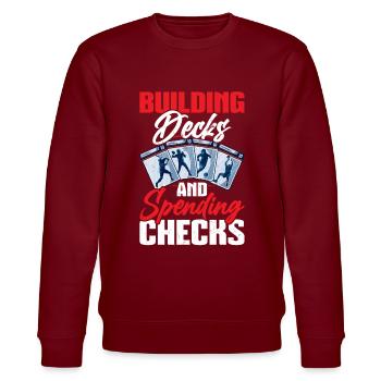 Decks Bauen Und Schecks Ausgeben - Trading Card - Stanley/Stella Unisex Bio-Sweatshirt CHANGER  - Burgunderrot - Vorne - Nik (191cm) & Marisol (170cm)