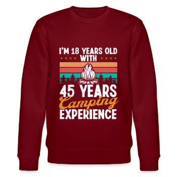 63 Year Old Camper Mountains Camping 63 Birthday - Stanley/Stella Unisex Bio-Sweatshirt CHANGER  - Burgunderrot - Vorne - Nik (191cm) & Marisol (170cm)