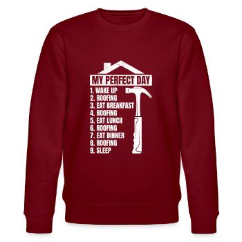 Roofing My Perfect Day Roofer Roofing - Stanley/Stella Unisex Bio-Sweatshirt CHANGER  - Burgunderrot - Vorne - Nik (191cm) & Marisol (170cm)