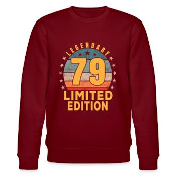 Geburtstag Legendary 79 Jahre Limited Edition - Stanley/Stella Unisex Bio-Sweatshirt CHANGER  - Burgunderrot - Vorne - Nik (191cm) & Marisol (170cm)