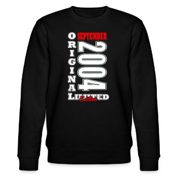 20th birthday 2004 Legendary since September 2004 - Stanley/Stella CHANGER Unisex Organic Sweatshirt - black - Front - Nik (191cm) & Marisol (170cm)