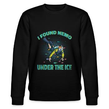 I found Nemo Under The Ice, Ice Diver - Stanley/Stella CHANGER Unisex Organic Sweatshirt - black - Front - Nik (191cm) & Marisol (170cm)