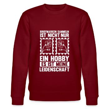 Philatelie Briefmarkensammlung Briefmarkensammler - Stanley/Stella Unisex Bio-Sweatshirt CHANGER  - Burgunderrot - Vorne - Nik (191cm) & Marisol (170cm)