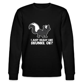 Ich mag einfach Stinktiere, ok? Lustiges Stinktier - Stanley/Stella Unisex Bio-Sweatshirt CHANGER  - Schwarz - Vorne - Nik (191cm) & Marisol (170cm)