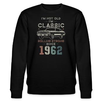 Geboren 1962 Geburtstag Oldtimer - Stanley/Stella Unisex Bio-Sweatshirt CHANGER  - Schwarz - Vorne - Nik (191cm) & Marisol (170cm)