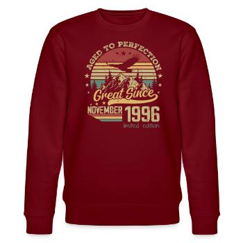 28 years old Aged to Perfection born: November 1996 - Stanley/Stella CHANGER Unisex Organic Sweatshirt - burgundy - Front - Nik (191cm) & Marisol (170cm)