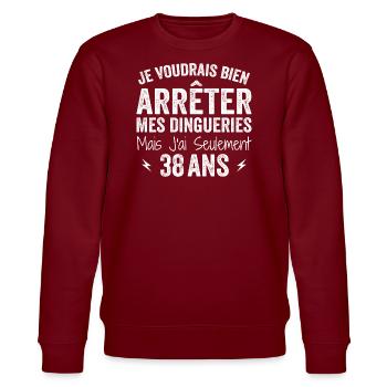 38. Geburtstagsgeschenk Lustig 38 Jahre - Stanley/Stella Unisex Bio-Sweatshirt CHANGER  - Burgunderrot - Vorne - Nik (191cm) & Marisol (170cm)