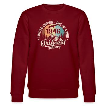 Januar 1946 Original 79 Jahre altes Geburtstagsgeschenk - Stanley/Stella Unisex Bio-Sweatshirt CHANGER  - Burgunderrot - Vorne - Nik (191cm) & Marisol (170cm)