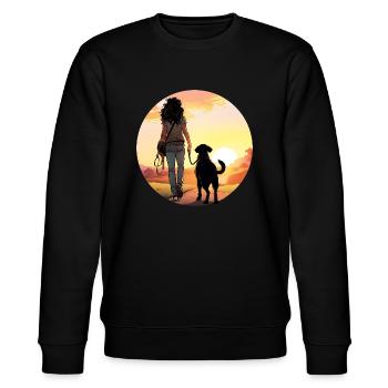 Frau mit Labrador im Sonnenuntergang - Stanley/Stella Unisex Bio-Sweatshirt CHANGER  - Schwarz - Vorne - Nik (191cm) & Marisol (170cm)