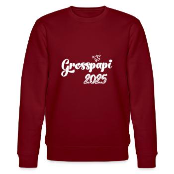 Grosspapi 2025 Opa 2025 Opa Schweiz - Stanley/Stella Unisex Bio-Sweatshirt CHANGER  - Burgunderrot - Vorne - Nik (191cm) & Marisol (170cm)