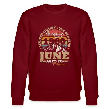 Juni 1960 Vintage Geburtstagsgeschenk 63 Jahre - Stanley/Stella Unisex Bio-Sweatshirt CHANGER  - Burgunderrot - Vorne - Nik (191cm) & Marisol (170cm)