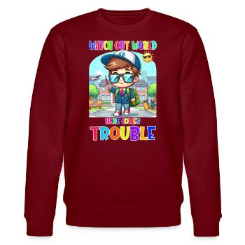 Watch out world - here comes trouble - Stanley/Stella CHANGER Unisex Organic Sweatshirt - burgundy - Front - Nik (191cm) & Marisol (170cm)
