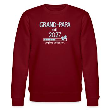 Grandpa in 2027 Gift Future Grandpa Humor - Stanley/Stella CHANGER Unisex Organic Sweatshirt - burgundy - Front - Nik (191cm) & Marisol (170cm)