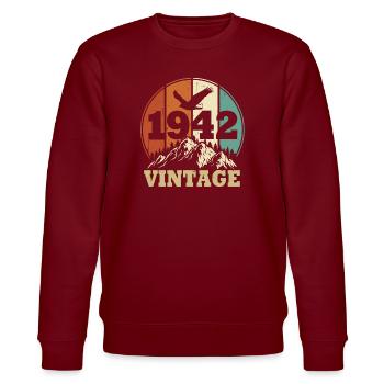 Vintage 1942 - Stanley/Stella CHANGER Unisex Organic Sweatshirt - burgundy - Front - Nik (191cm) & Marisol (170cm)