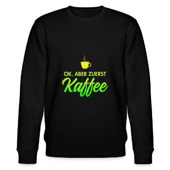 OK - aber zuerst Kaffee für Kaffeeliebhaber - Stanley/Stella Unisex Bio-Sweatshirt CHANGER  - Schwarz - Vorne - Nik (191cm) & Marisol (170cm)