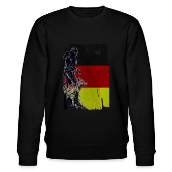 Wikinger Wolf Flagge Deutschland - Stanley/Stella Unisex Bio-Sweatshirt CHANGER  - Schwarz - Vorne - Nik (191cm) & Marisol (170cm)