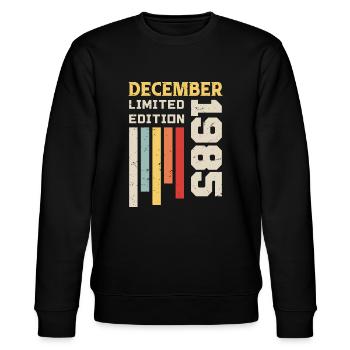 Dezember 1985 - Dezember 1985 Jubiläumsgeschenk - Stanley/Stella Unisex Bio-Sweatshirt CHANGER  - Schwarz - Vorne - Nik (191cm) & Marisol (170cm)