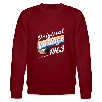 1963 Geburtstag Vintage - Stanley/Stella Unisex Bio-Sweatshirt CHANGER  - Burgunderrot - Vorne - Nik (191cm) & Marisol (170cm)
