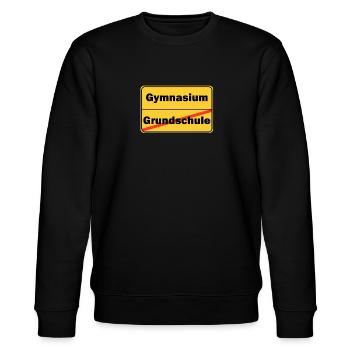 Grundschule Gymnasium Ortsschild Schule - Stanley/Stella Unisex Bio-Sweatshirt CHANGER  - Schwarz - Vorne - Nik (191cm) & Marisol (170cm)