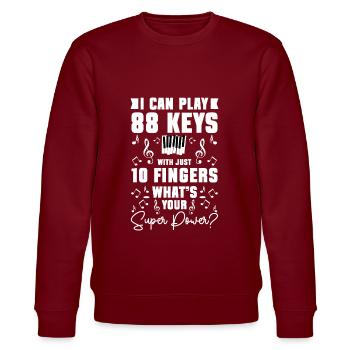 Musiker Komponist Klassik Musikschule - Stanley/Stella Unisex Bio-Sweatshirt CHANGER  - Burgunderrot - Vorne - Nik (191cm) & Marisol (170cm)
