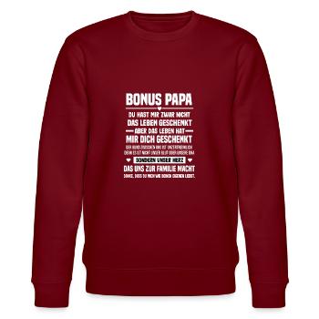 Bonus Papa Spruch Stiefvater Geschenkidee - Stanley/Stella Unisex Bio-Sweatshirt CHANGER  - Burgunderrot - Vorne - Nik (191cm) & Marisol (170cm)