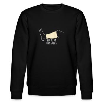 I Do All My Own Stunts T-Shirt Gebrochener Fuß - Stanley/Stella Unisex Bio-Sweatshirt CHANGER  - Schwarz - Vorne - Nik (191cm) & Marisol (170cm)