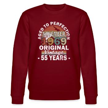 November 1969 Birthday Gift November 1969 - Stanley/Stella CHANGER Unisex Organic Sweatshirt - burgundy - Front - Nik (191cm) & Marisol (170cm)