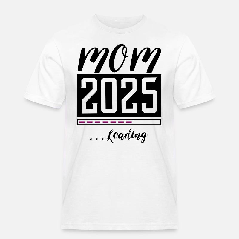 Mama 2025 Mom Loading - Männer Workwear T-Shirt - Weiß