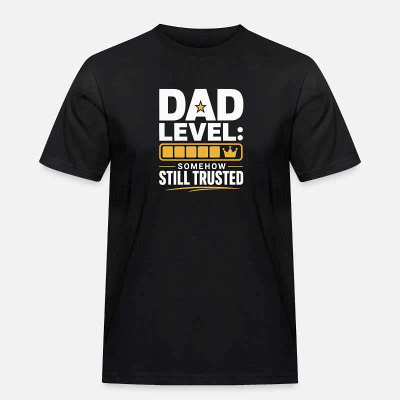 Dad Level: Immer noch vertraut - Männer Workwear T-Shirt - Schwarz