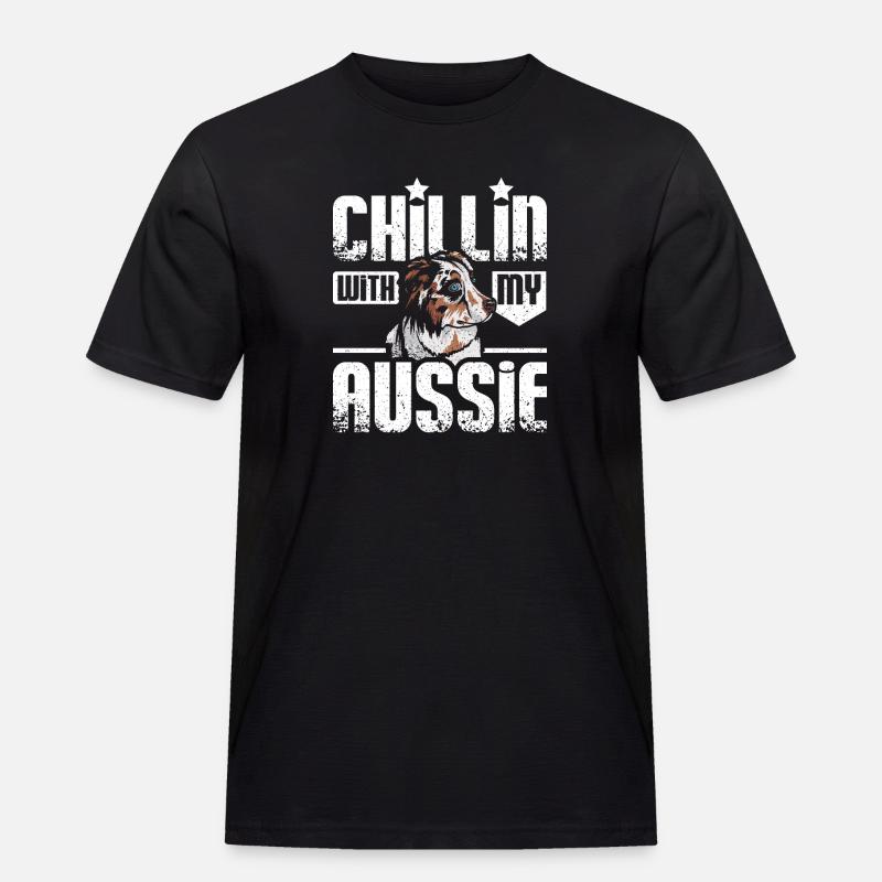 Chillin with my aussie - Männer Workwear T-Shirt - Schwarz