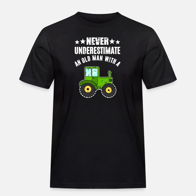 Never Underestimate Traktor - Männer Workwear T-Shirt - Schwarz