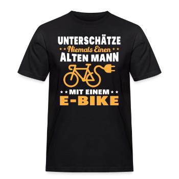 Einen alten Mann mit einem E-Bike - Männer Workwear T-Shirt - Schwarz - Vorne - AI Model Male 178 light (178cm)